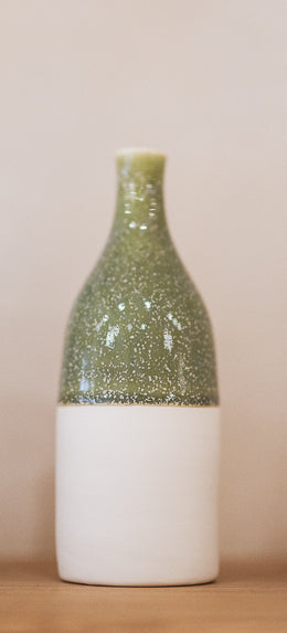 Green enamel porcelain bottle - Valérie Uzel