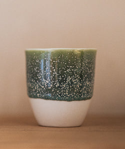 Porcelain coffee cup Green enamel - Valérie Uzel